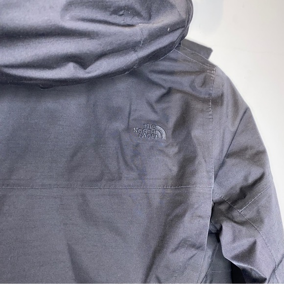 The North Face Far Northern Waterproof Parka - Picture 8 of 10